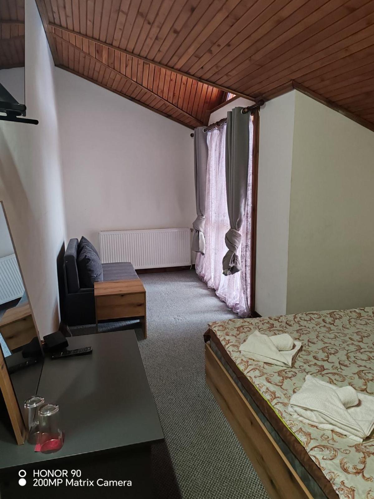 Парк - Хотел Макензен Melnik  Exterior foto