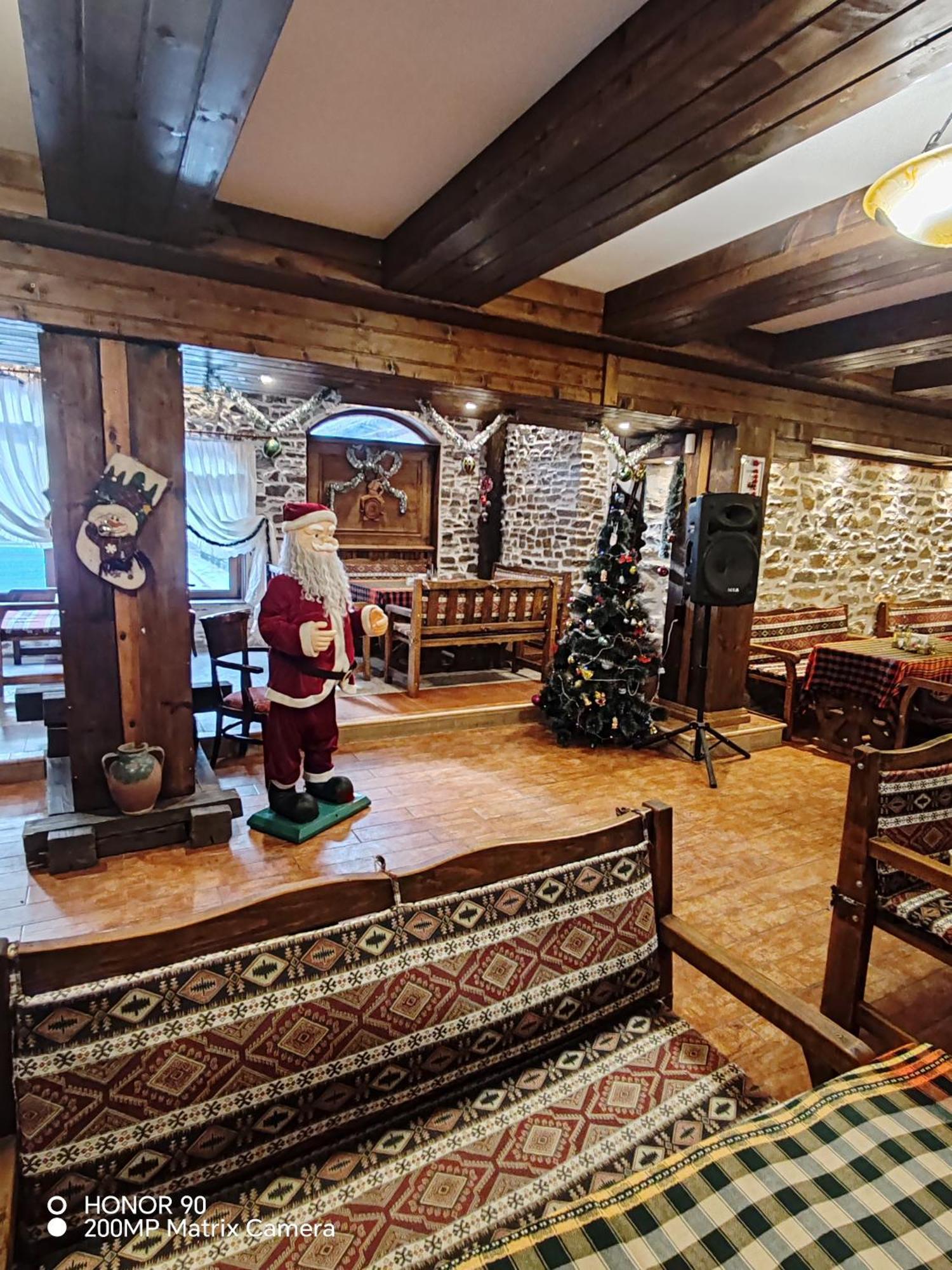 Парк - Хотел Макензен Melnik  Exterior foto